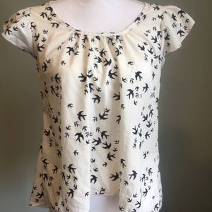mauve short sleeve bird print blouse size M